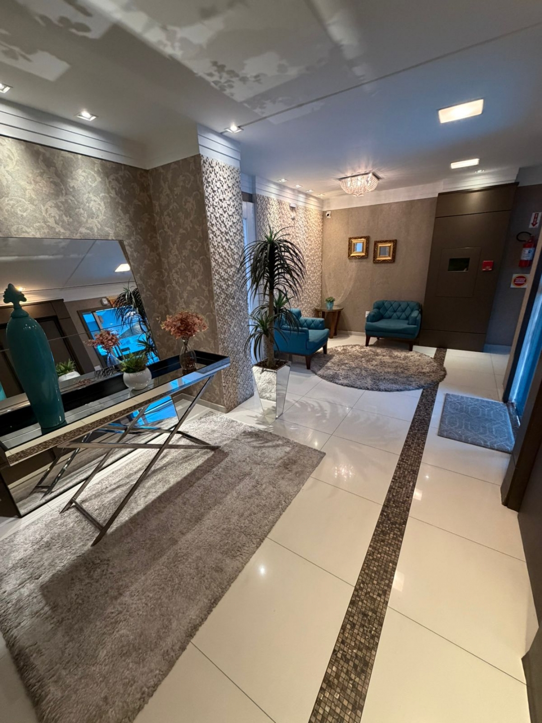 VENDA: Apartamento com 3 dormitórios no Centro de Itajaí. - Viver no Centro de Itajaí é ter a cidade ao seu alcance, com praticidade para o dia a dia e a comodidade de estar perto dos melhores serviços, comércios e opções de lazer. - Apartamentos | Adriana Magalhães Corretora CRECI 35.366