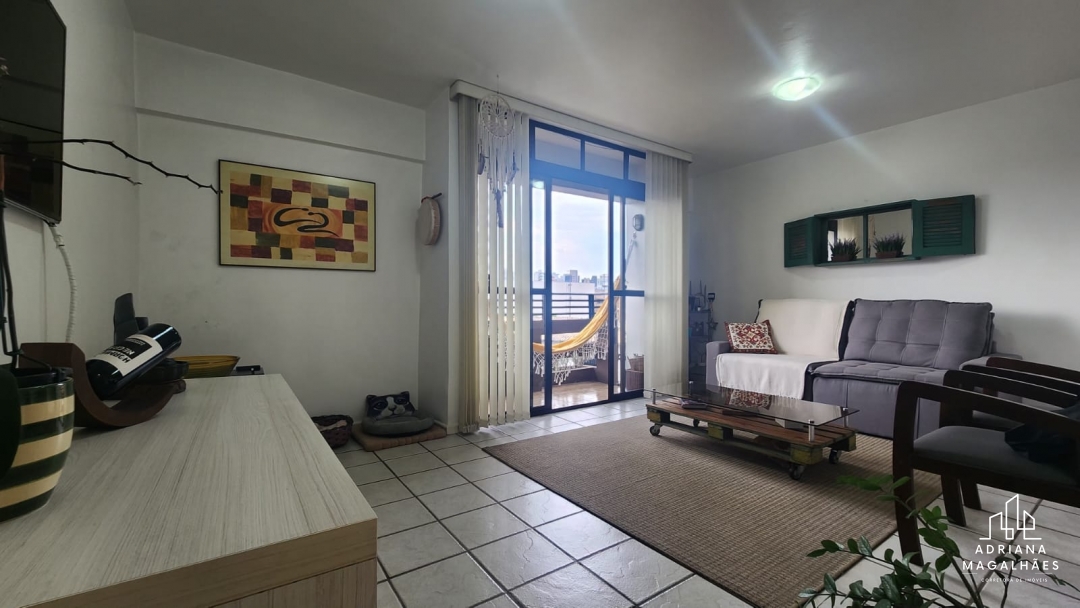 VENDA: Apartamento com 2 quartos no Centro de Itajaí - More no Centro de Itajaí a poucos metros da Praça da Matriz. - Apartamentos | Adriana Magalhães Corretora CRECI 35.366